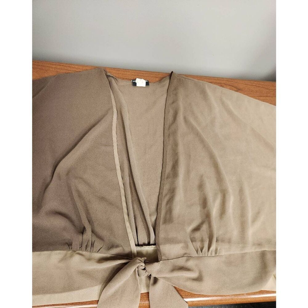 Fashion Bug 2X brown, open-front wrap garment (R)